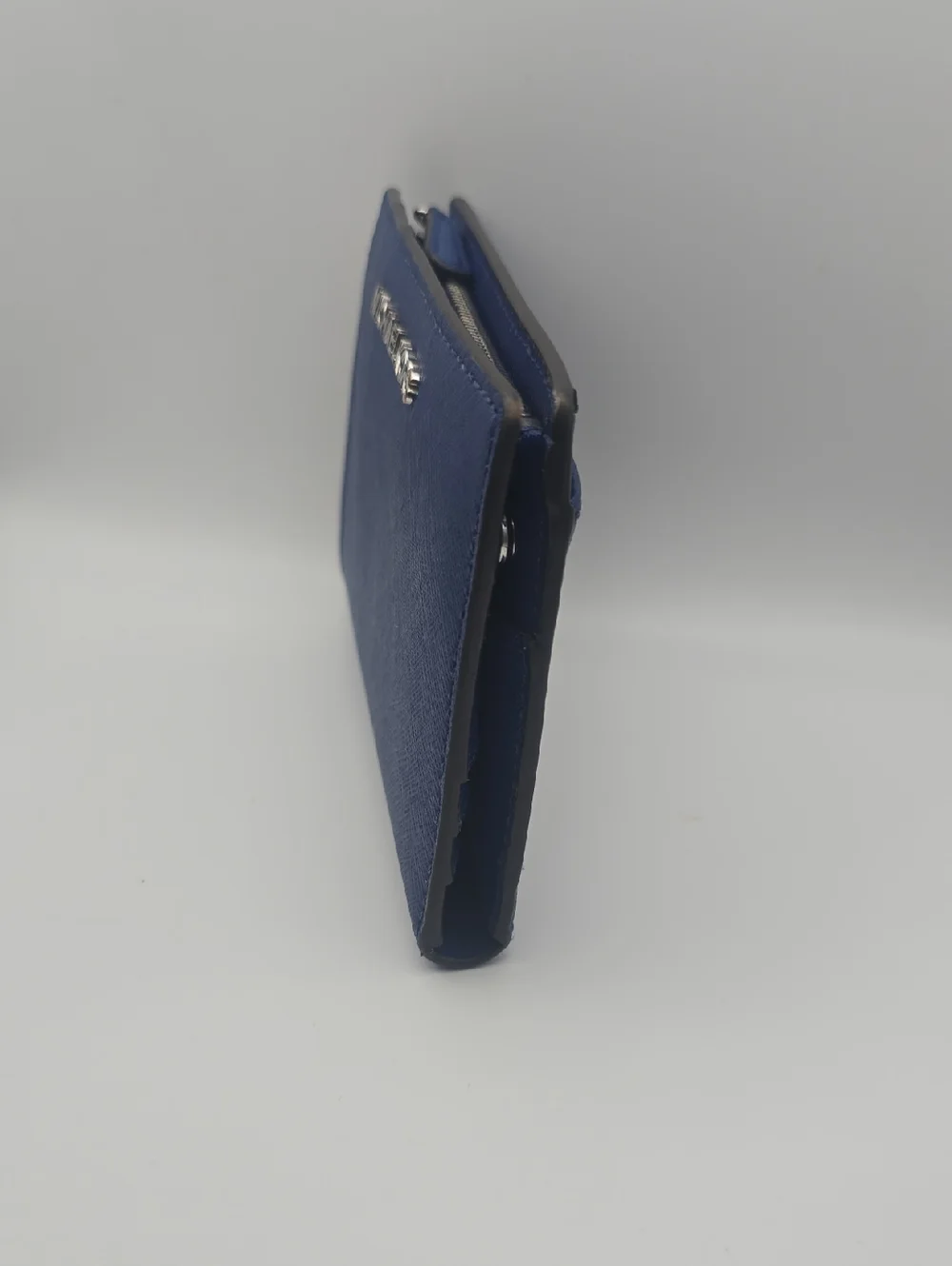 Michael Kors Dark Navy Saffiano Leather Compact Wallet W Silver Hardware(EUC) ๐ - Picture 3 of 9